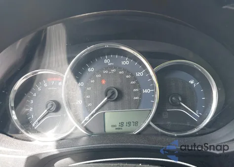 2015 Toyota Corolla L z USA, uszkodzony, nr VIN 5YFBURHE7FP205251